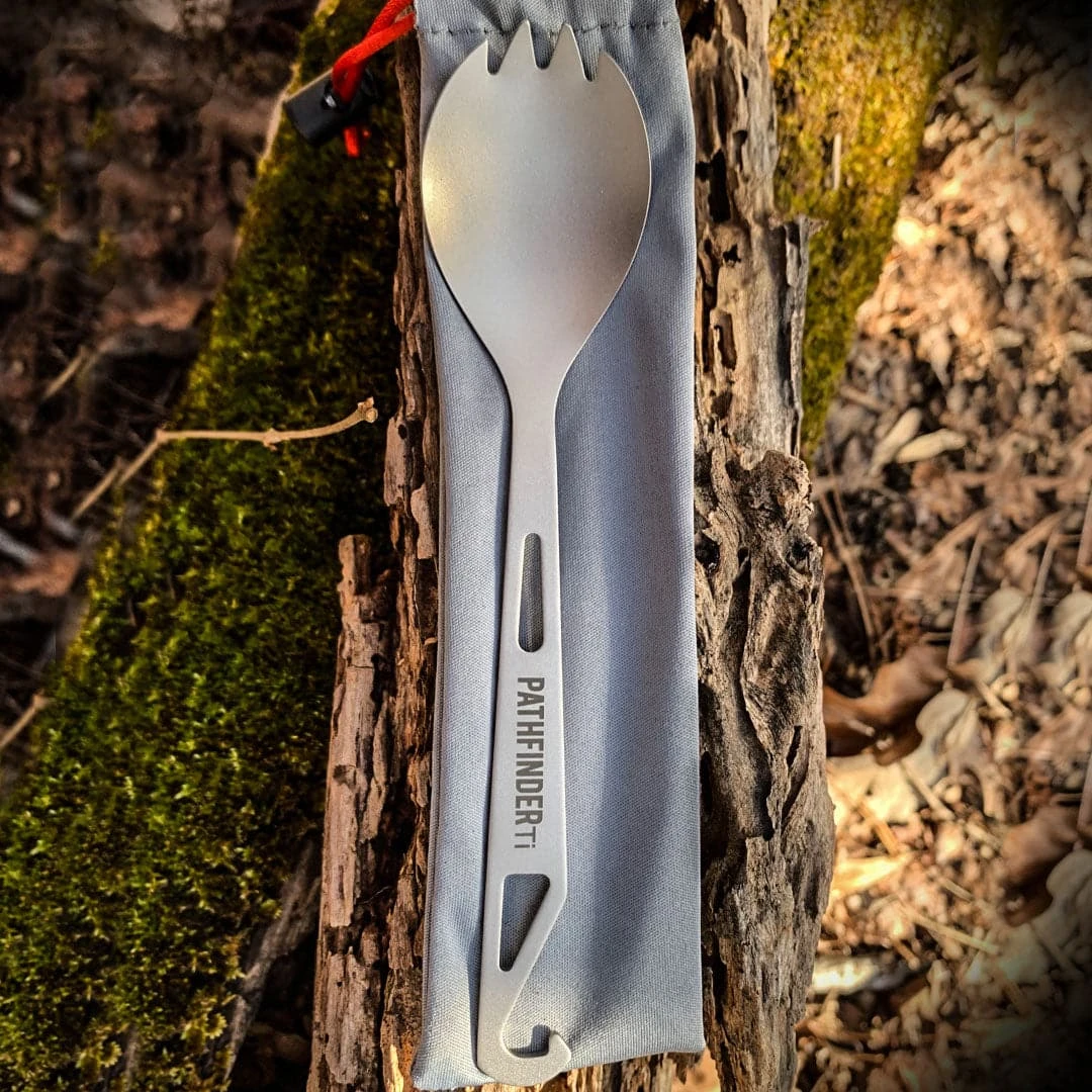 Sporklog.jpg Pathfinder Branded Titanium Spork